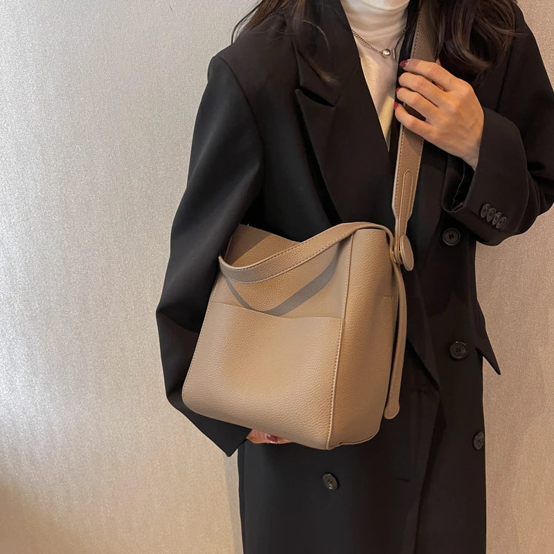 Wide Strap Leather Handbag - Women's Soft Casual Bucket Tote, Large Capacity & Multi-Function