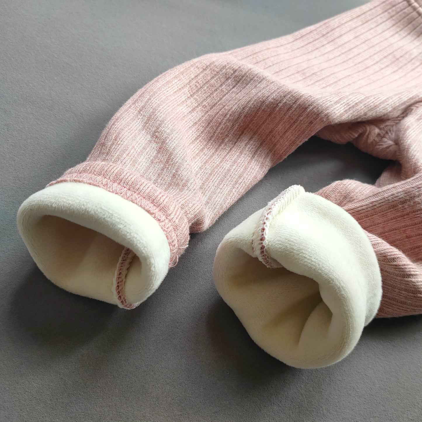 Girls' Cashmere Leggings – Warm, Slim, Elastic Fleece Pants for Autumn/Winter.