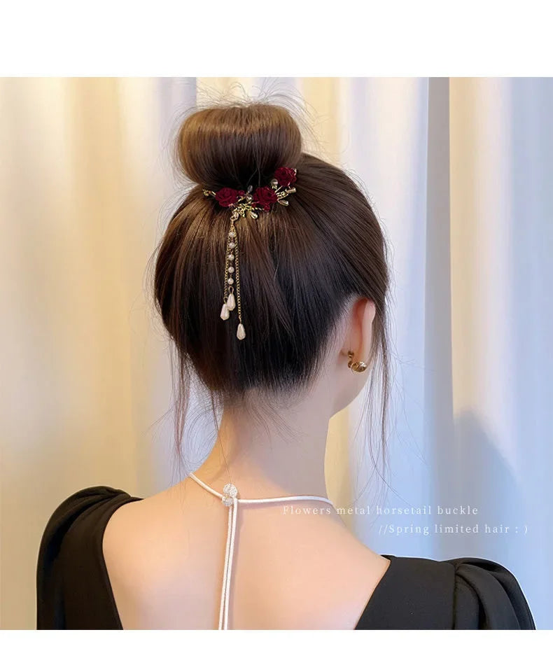 Elegant Women’s Hair Claw with Pearl & Rhinestone Tassels - Ponytail Buckle Hair Clip