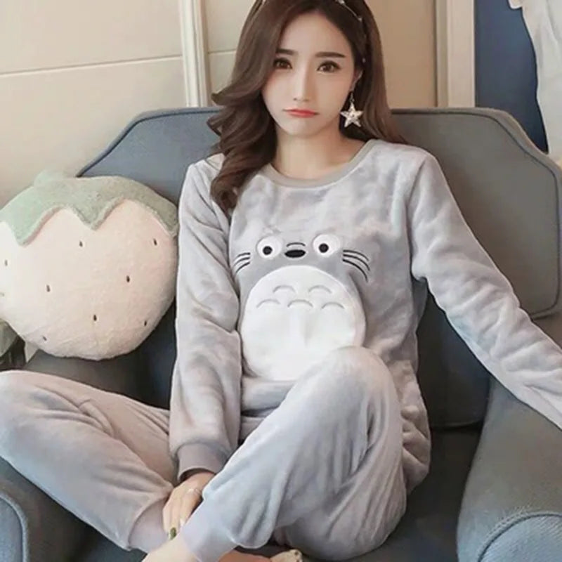 Autumn Winter Women's Flannel Pajama Set - Cartoon Bear Sleepwear