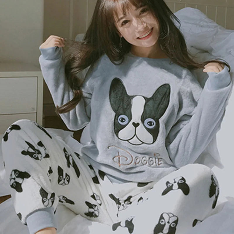 Autumn Winter Women's Flannel Pajama Set - Cartoon Bear Sleepwear