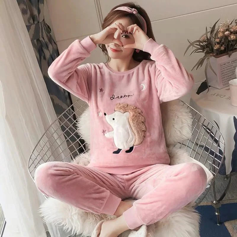 Autumn Winter Women's Flannel Pajama Set - Cartoon Bear Sleepwear
