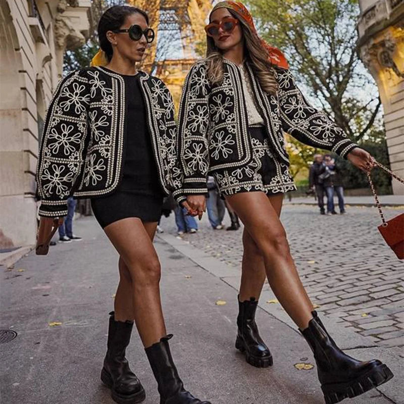 Elegant Autumn Lantern Sleeve Shorts Set - Women's Streetwear